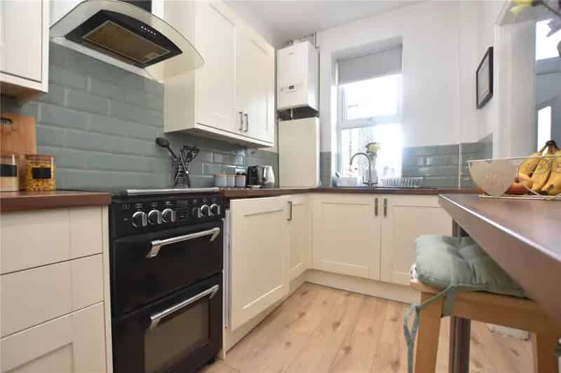 Modern 2-Bedroom Terrace First Time Buyer Home