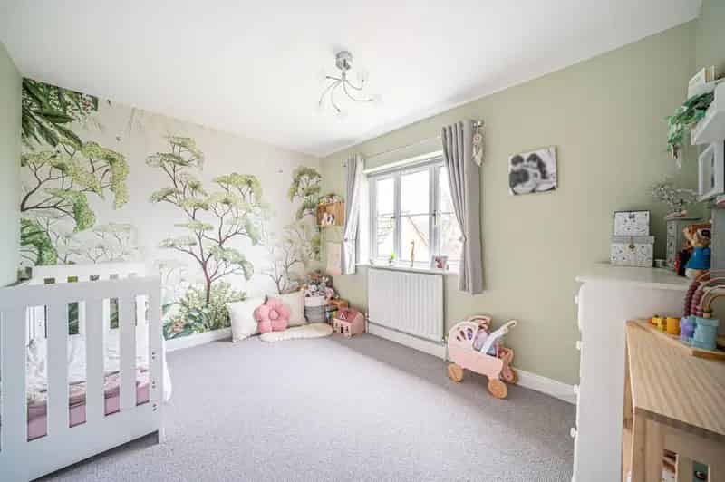 3 Bed Detached House For Sale