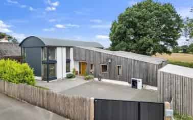 Luxury Barn Conversion in East Devon 4 Bedrooms 2 En-Suites