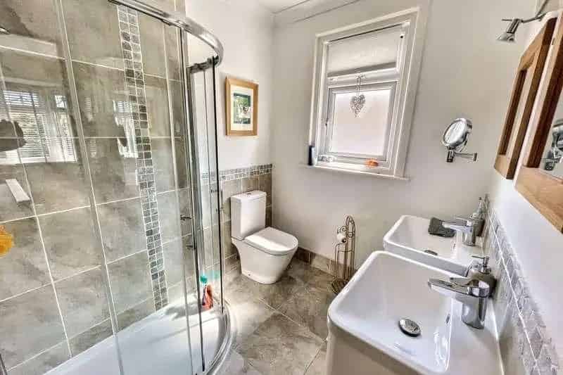 4 Bed Detached House For Sale in Bournemouth