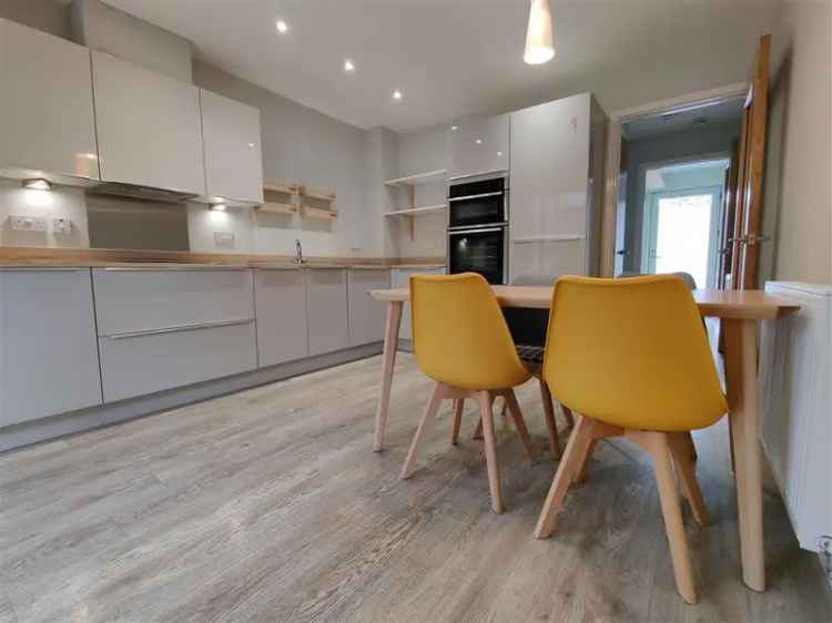 Three Storey Home with River Trent Views Solar Powered