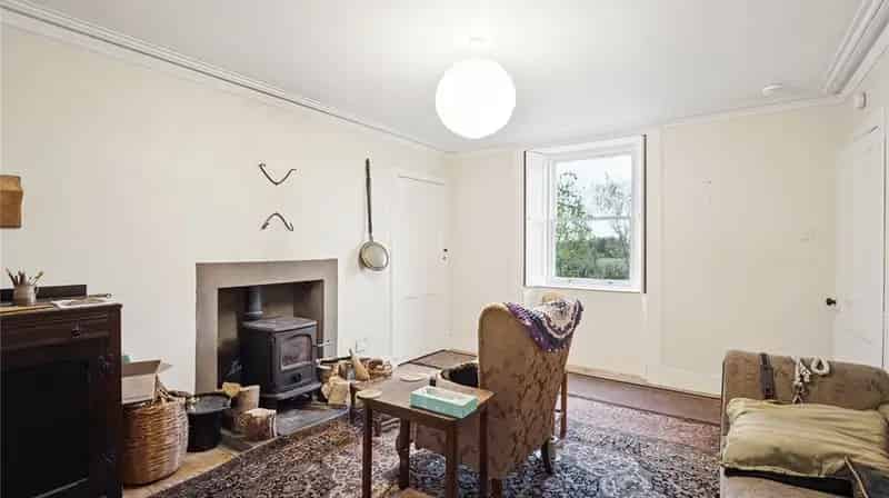 Mansfield Farmhouse: Country Home with Outbuildings and Gardens