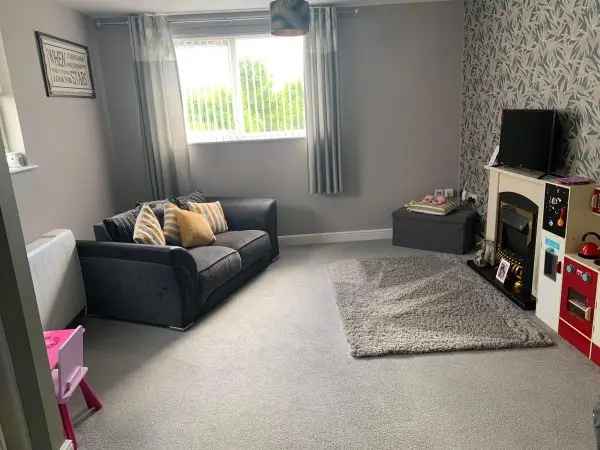 Flat For Rent in Doncaster, England