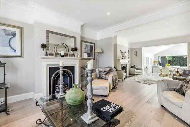 Edwardian Family Home near Wandsworth Common