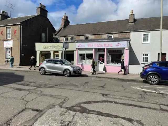 Retail Office Unit To Let Near TSB, M&S, Tesco