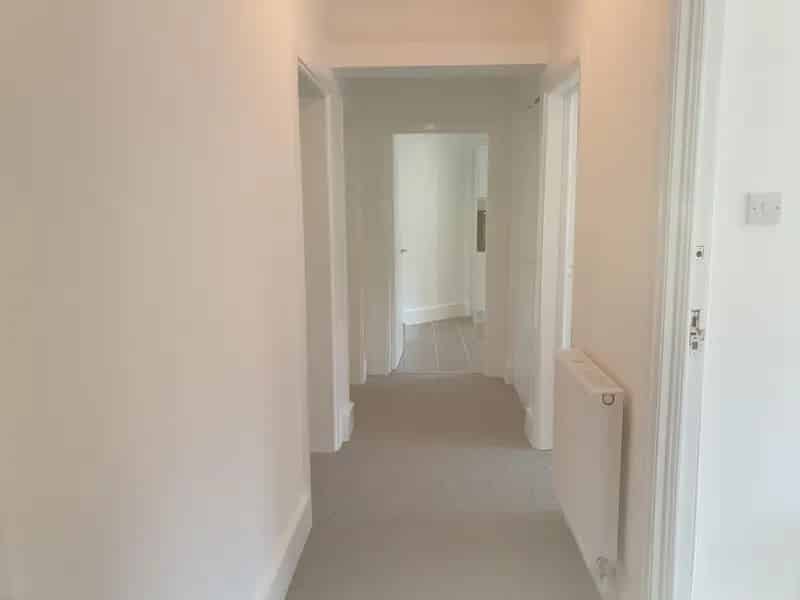 Three Bedroom Apartment City Centre Available Now