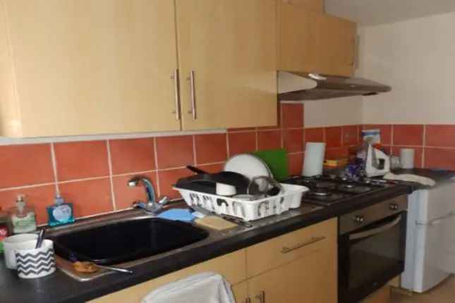 1 Bedroom Maisonette Westbury Hill Bristol BS9 Available March 2025