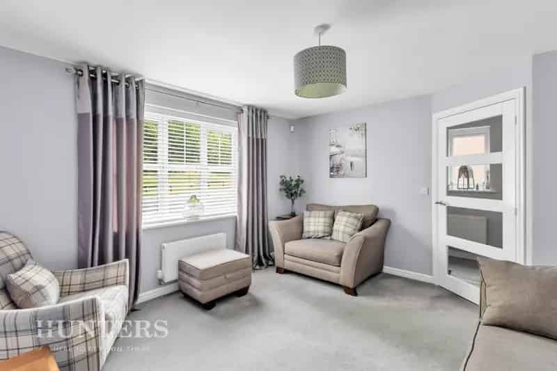 3 Bedroom Detached House For Sale Birch Hill