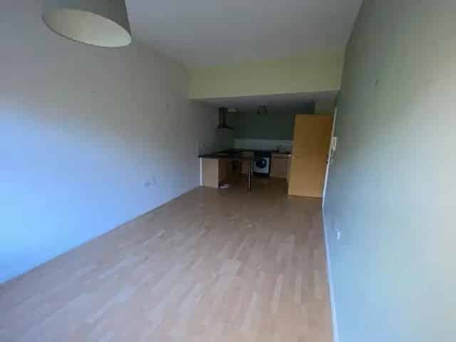 2 Bedroom Flat for Sale Liverpool L3 - Ideal First Home or Investment