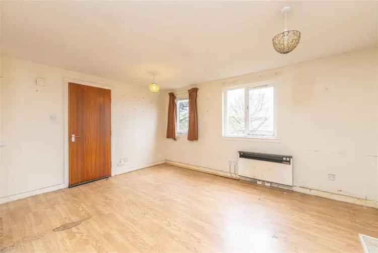 Studio Flat Winchburgh - Renovation Project First Time Buyer Investment
