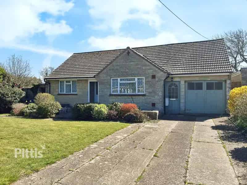 2 Bedroom Detached Bungalow to Rent