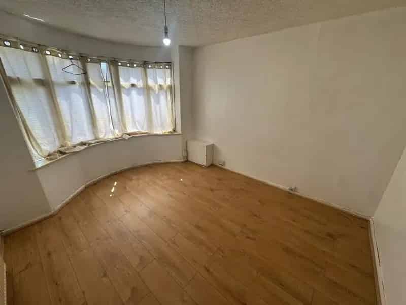 One Bedroom Flat Smethwick Zero Deposit Available
