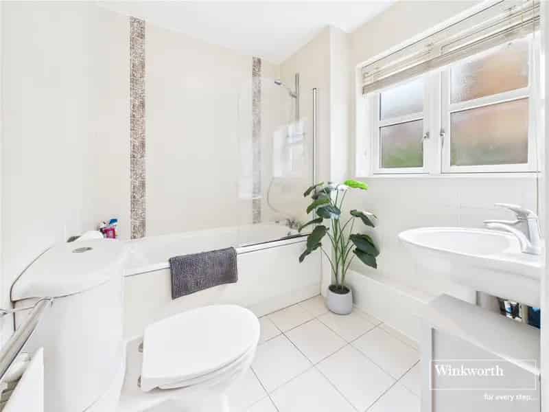 1 Bedroom Flat Apartment Hendon Central London