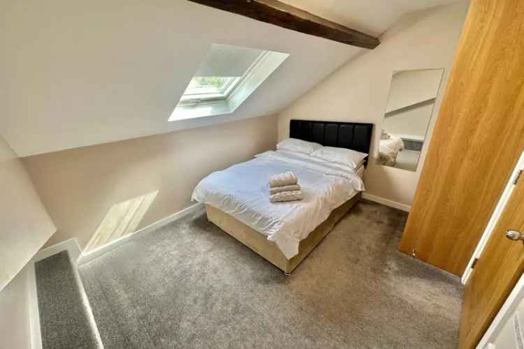 Two Bedroom Furnished Apartment Huddersfield