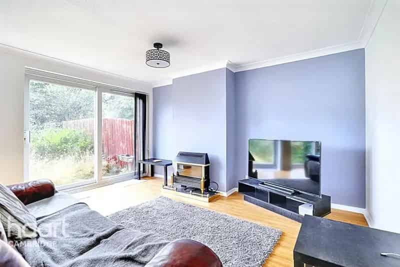 3 Bedroom End Terrace House for Sale