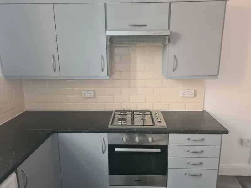 3 Bedroom Flat To Rent Available 10072025