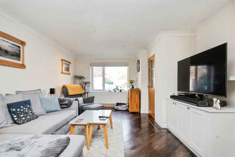 3 Bed Semi-Detached House Stony Stratford EV Charger Triple Glazed