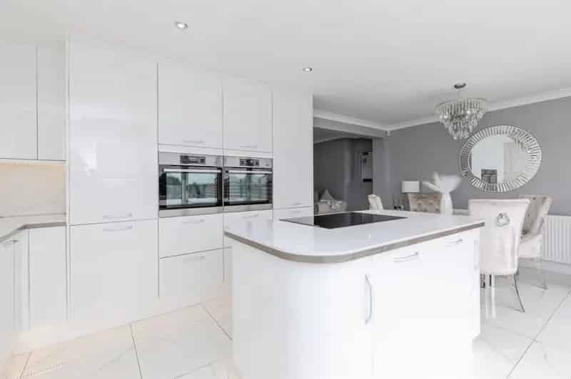 3 Bed Semi-Detached Home Rainham