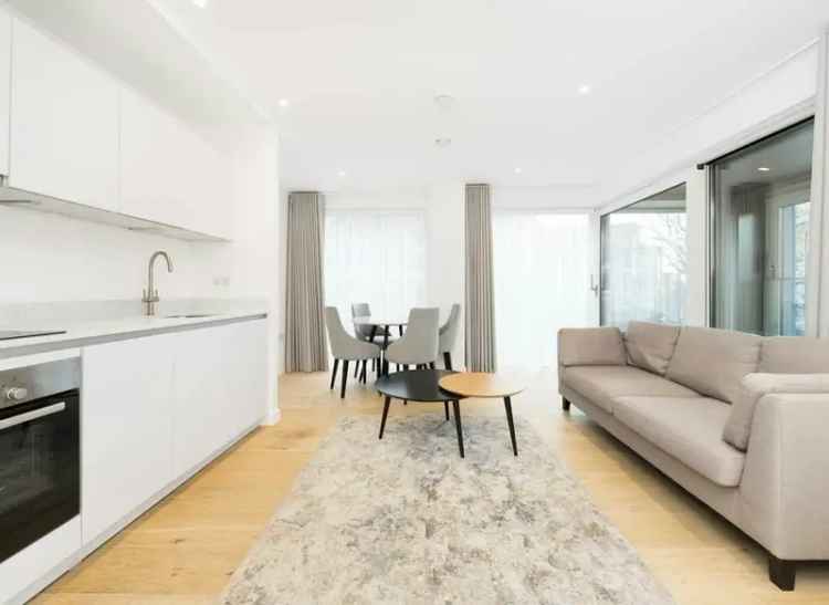 2 Bed 2 Bath Apartment near Kings Cross St Pancras with Gym Pool and Spa
