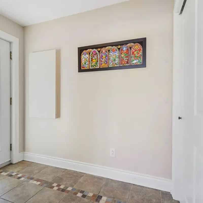 House for Sale: River View Cottage with Modern Kitchen and Large Garden