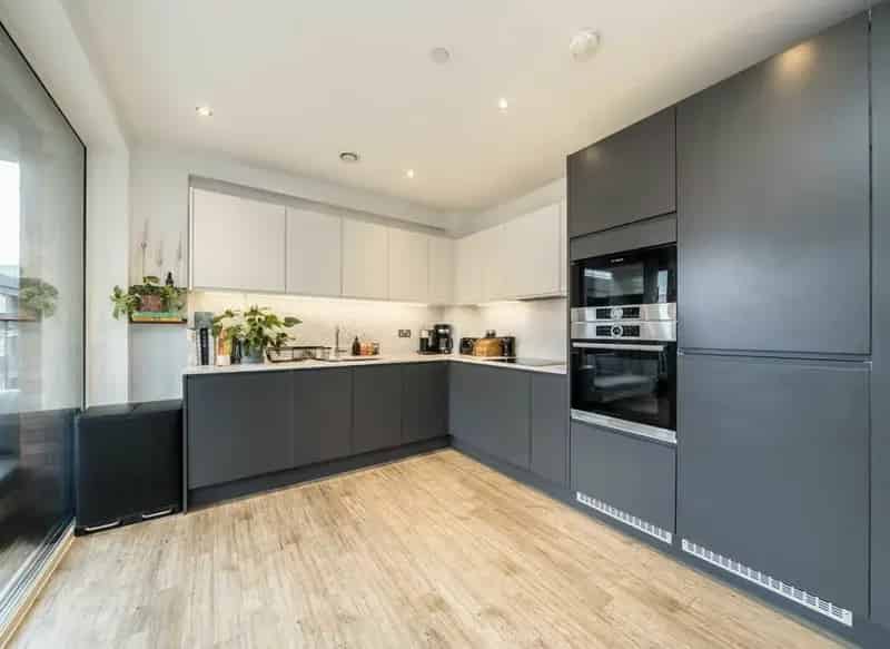 2 Double Bedroom 2 Bathroom Apartment Icemaid Court