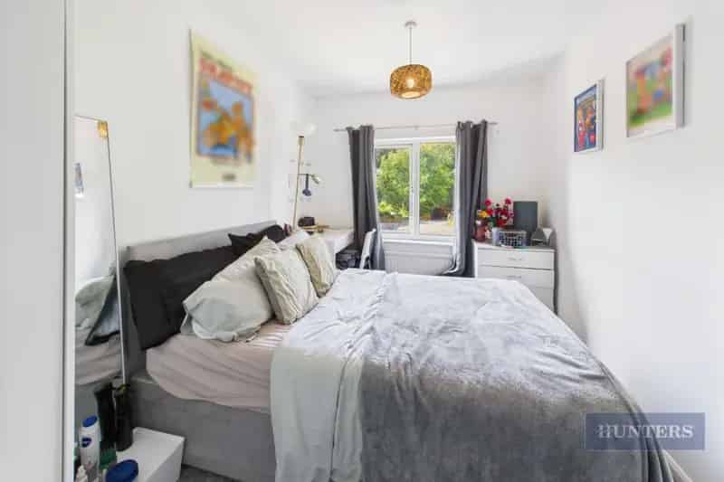 Double Room in 5 Bed House Share All Bills Included