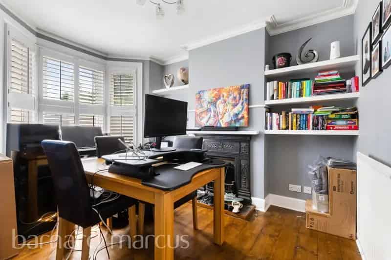 2 Double Bedroom House Near Croydon - Excellent Transport Links