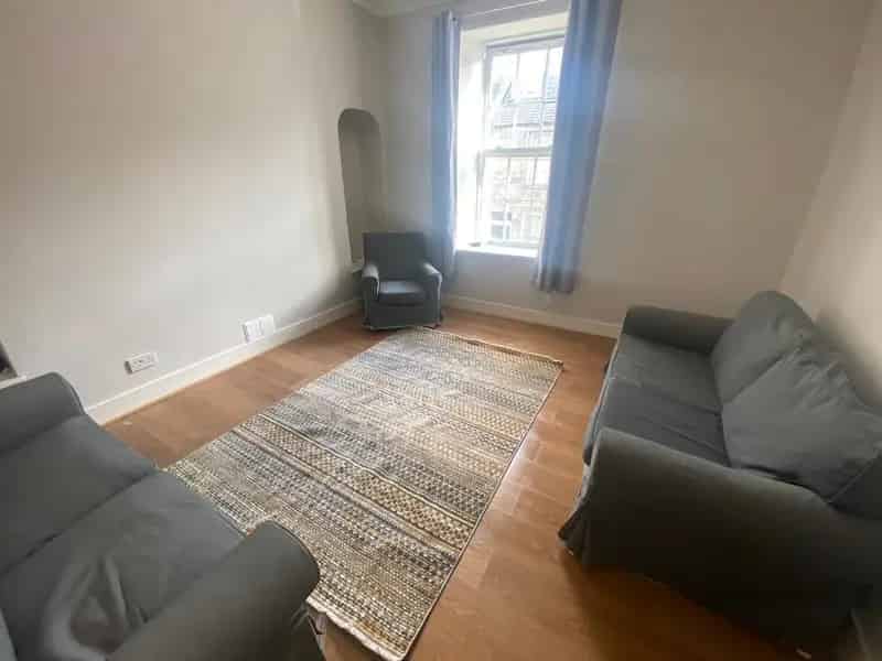 3 bedroom apartment to rent