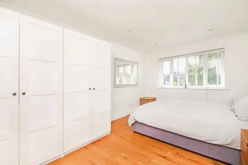 4 Bed Detached House for Sale - Modern Family Home