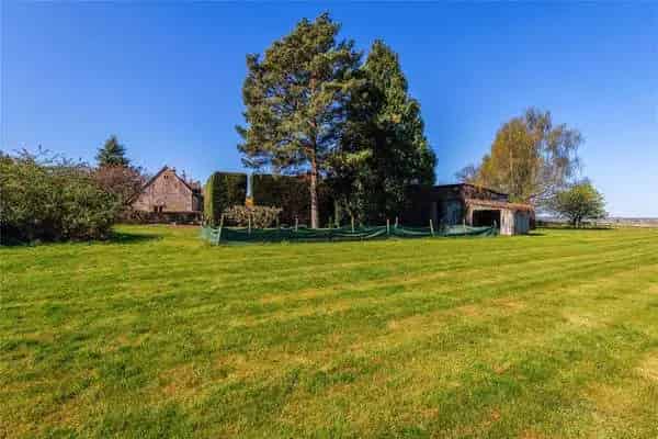 Grade II Listed Farmhouse with Annexe Coach House and Paddock