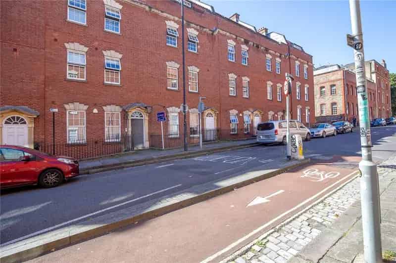 1 Bedroom Apartment for Sale