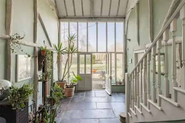 Mettingham Castle Conversion: 6 Bed Barn Conversion