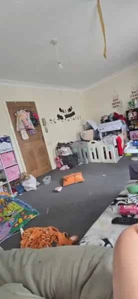 Spacious Flat with Balcony Two Double Bedrooms