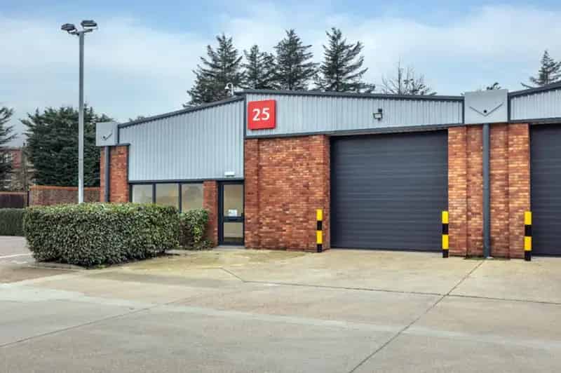 Acton Office Space 2971 sq ft  A40 A406 Motorway Access