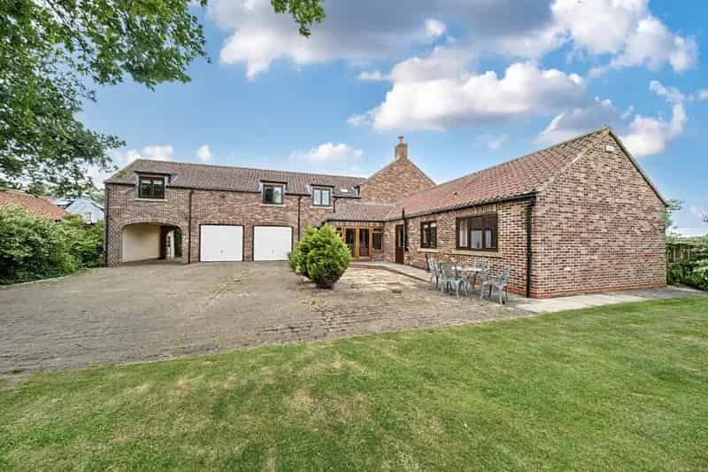 5 Bedroom Detached Home For Sale in Skelton-on-Ure