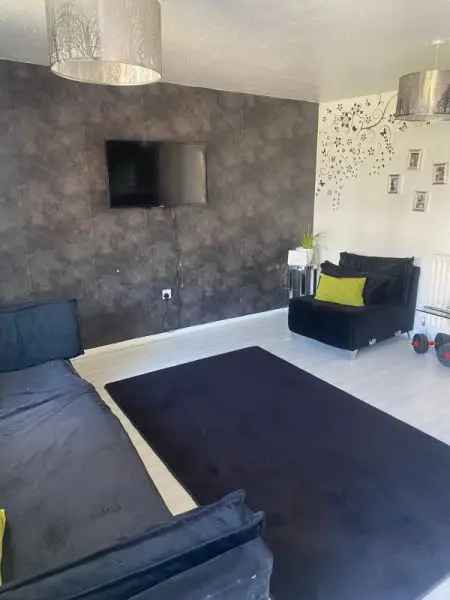 House For Rent in Metropolitan Borough of Solihull, England