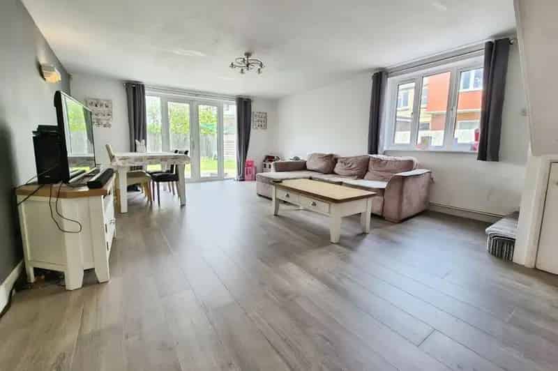3 Bedroom Semi Detached House Clevedon