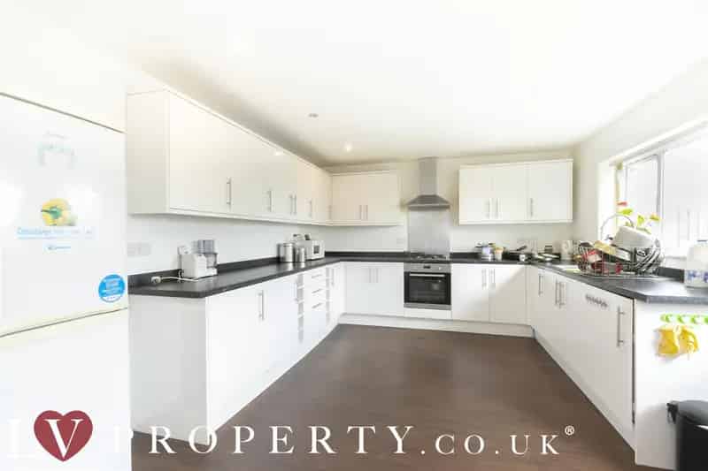 4 Bedroom  House to Rent
