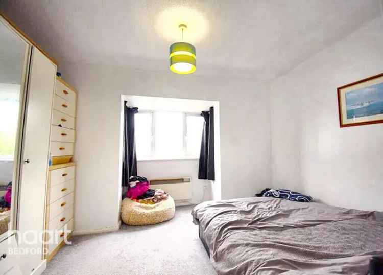 2 Bedroom Terraced House For Sale Near Amenities