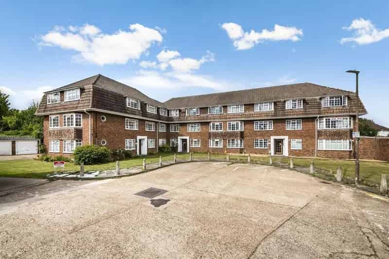 Flat For Sale , London, England