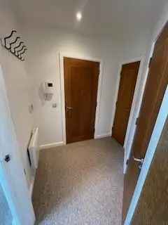 Studio Flat Short Term Let Near Gloucester Road Bristol