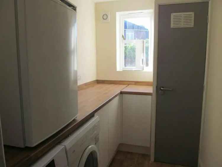 7 Bedroom House Share Near City Centre - 1 Room Available