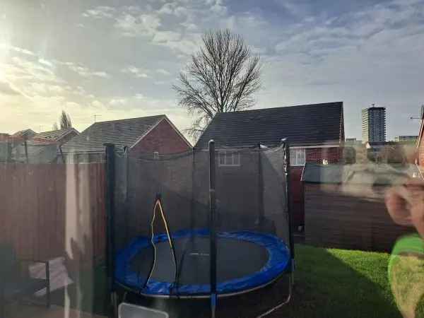 House For Rent in Coventry, England