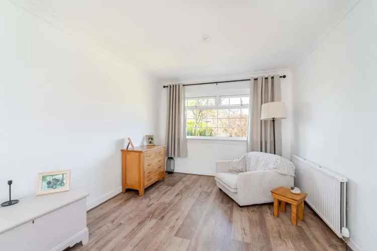 3 Bedroom Detached House for Sale in Kirkintilloch