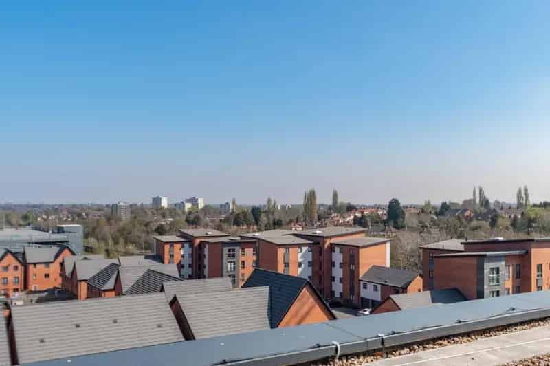 1 Bedroom Apartment for Sale in Longbridge