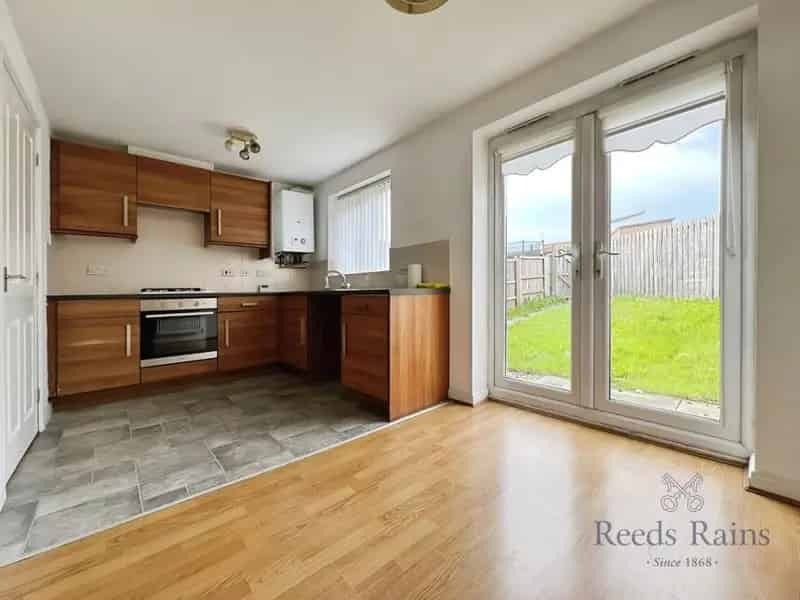3 Bedroom End Terrace House for Sale