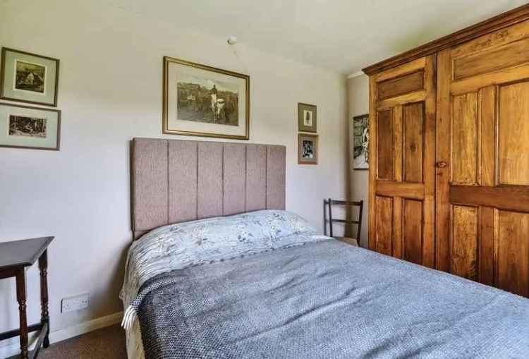 3 Bed House with Detached Studio in Cotswold Community