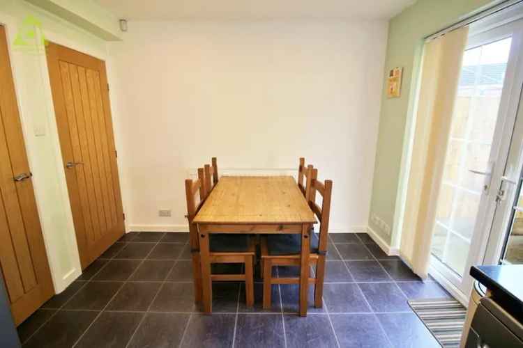 3 Bedroom Semi Detached House For Sale Westhoughton