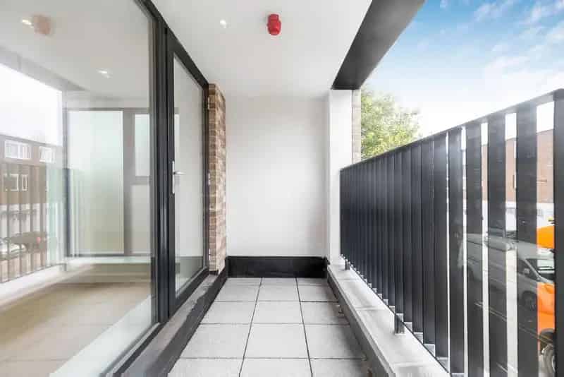 Flat For Sale , London, England