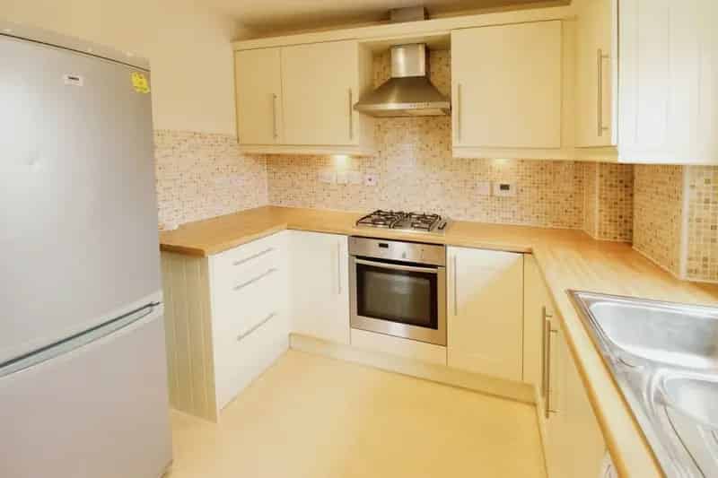 2 Bed 2 Bath Apartment For Sale Near Town Centre